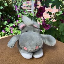 Heunec Hippo Nilpferd Flusspferd grau rosa ca. 17 cm hoch Kuscheltier Plüsch