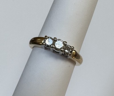 oTc 14K GELBGOLD 3 NATÜRLICHE DIAMANTEN 0,54 TCW FARBE H-i, REINHEIT VS2 -Si1 RING
