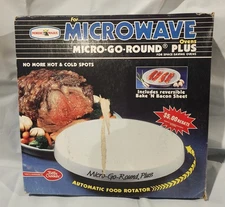 Vintage Nordic Ware Micro-Go-Round Microwave Food Rotator Includes Bacon Pan NOB