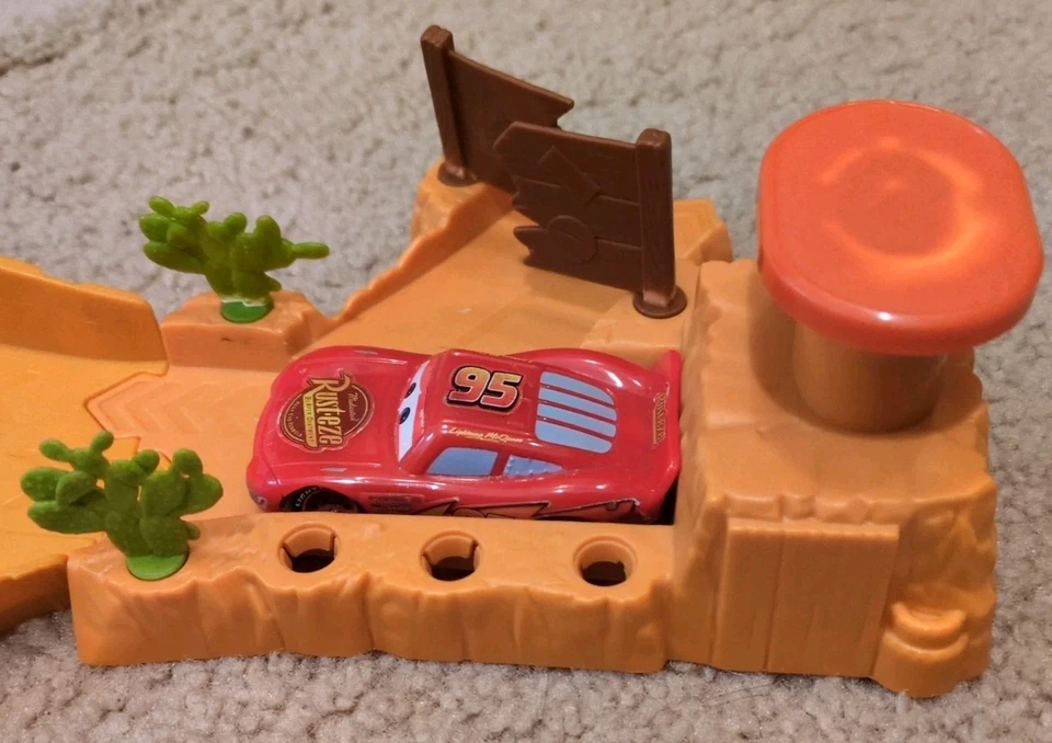 Disney Pixar Cars Escape From Frank Track Set 2014 Mattel Used Complete set - Image 2 of 4