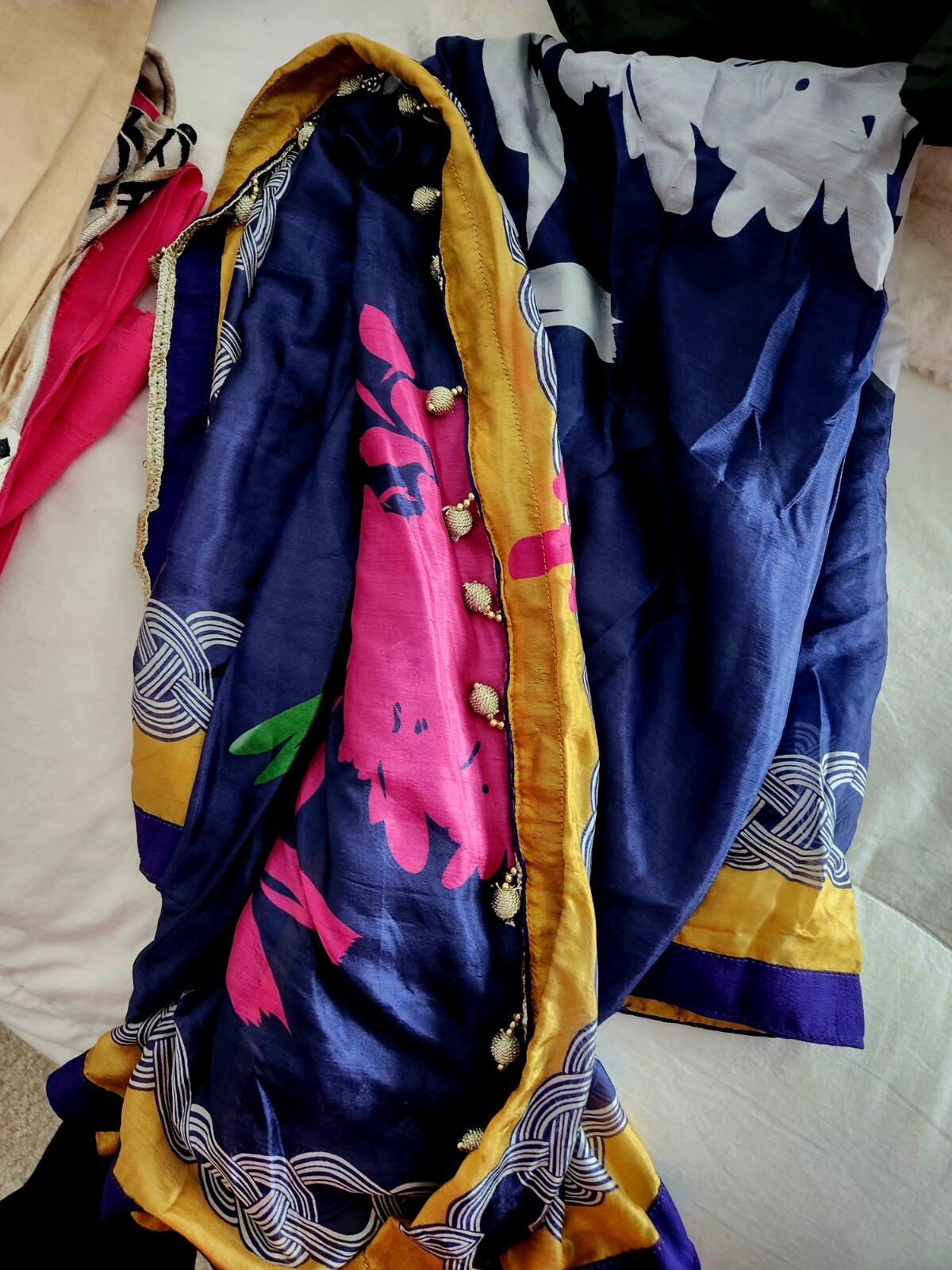 Pakistani Shalwar Kameez - image 9