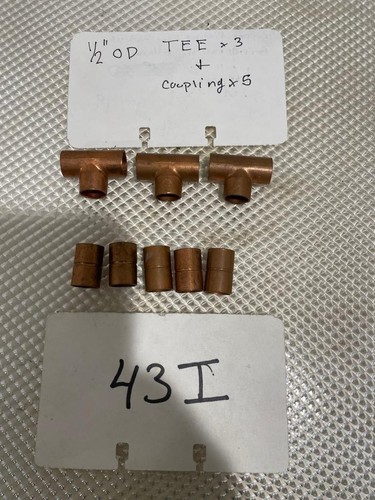 ONE NEW LOT OF 1/2" COPPER FITTINGS TEE & COUPLING