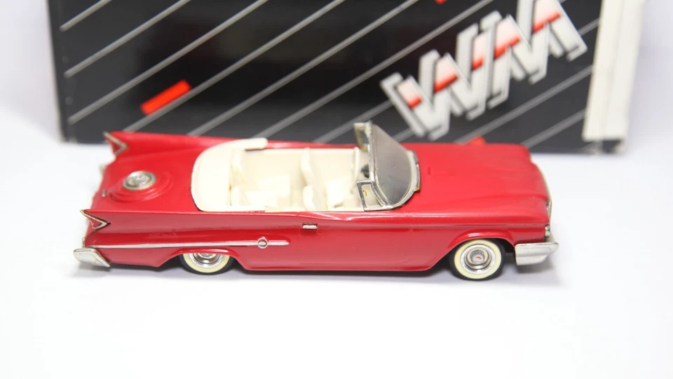 Chrysler 300F 1960 modelo Western K1X en caja original - metal blanco 1:43 Foto 3 de 4