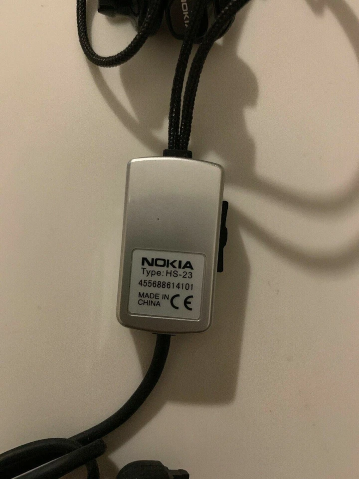 NOKIA HS-23 Headset Hands-Free Push to Talk Volume Control - Excellent Cond - Image 3 of 4