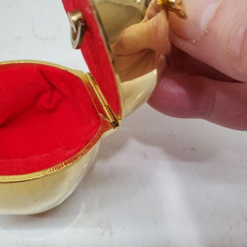 San Francisco Music Box Company Brass Apple Gift Box Plays Memories from CATS - Picture 18 of 24