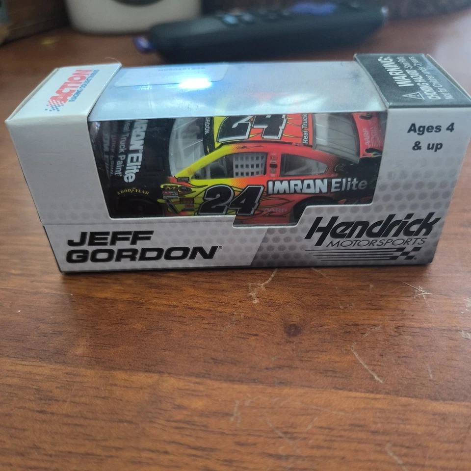 Jeff Gordon #24 2013 SS Imron Elite 1/64 Lionel NASCAR Racing Foto 3 de 4