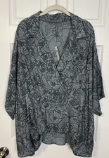 By Anthropologie Dylon Women’s Blouse Plus Size 2X Gray Floral Scroll NWT