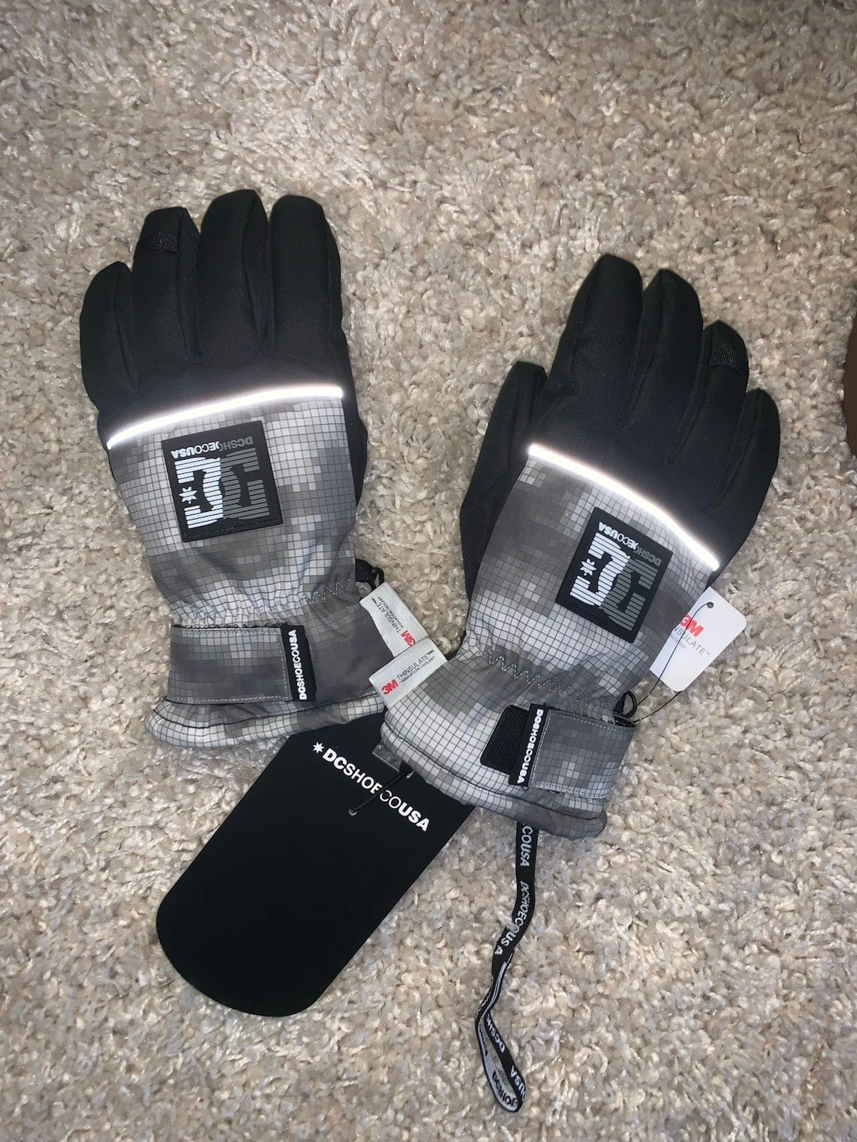 DC Shoes Camo Snowboard Gloves - Insulated Men’s Medium /Large NWT