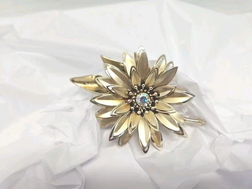 Brooch Goldtone ZZ  Stones Costume Jewelry Pendant Pin Unmarked Vintage