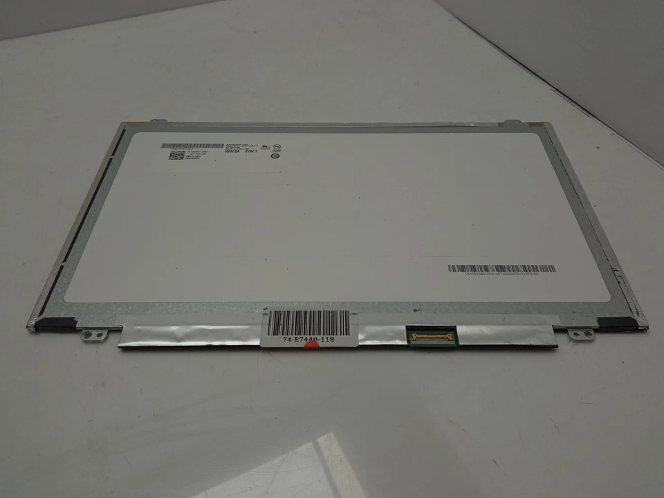 AU Optronics B140XTN03.3 14" laptop Replacement LCD Display Panel - Image 2 of 3