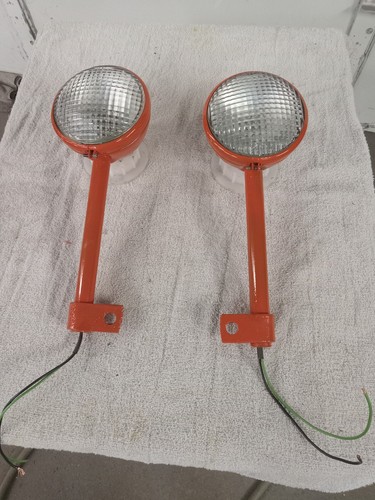 1 pair Vintage Case tractor lights, Item 1395