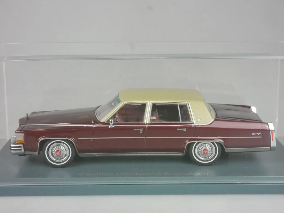 NEO American Excellence 1/43 Cadillac Fleetwood Brougham 43558 Box 132257 - Bild 2 von 4