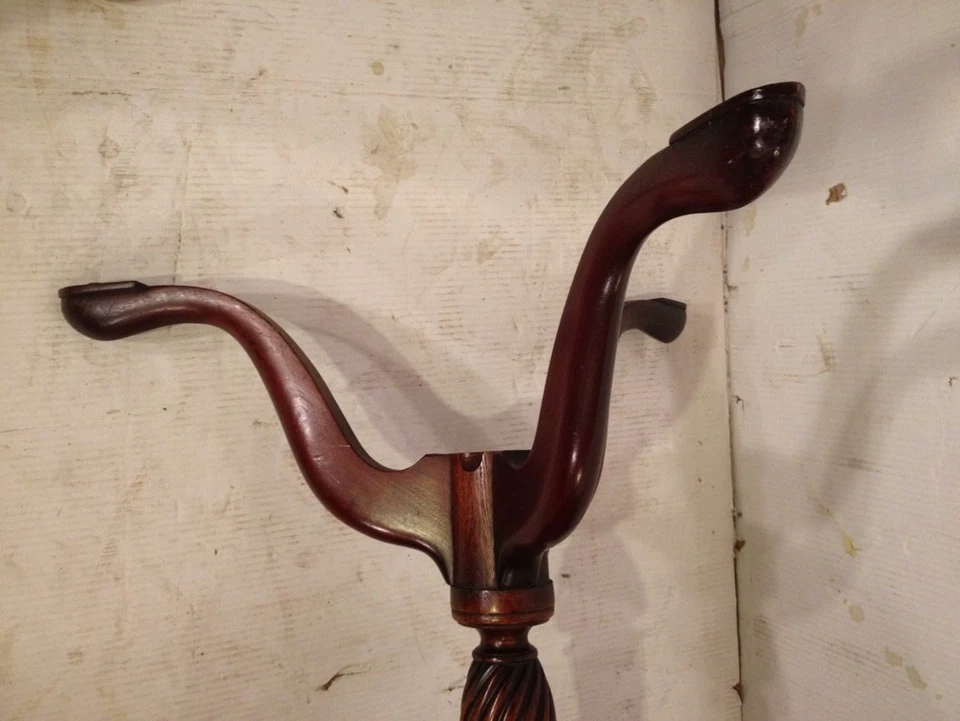 Antiguo soporte superior de cuero caoba. C10PiX. Pickup local solo Virginia. HACER OFERTA Foto 3 de 4