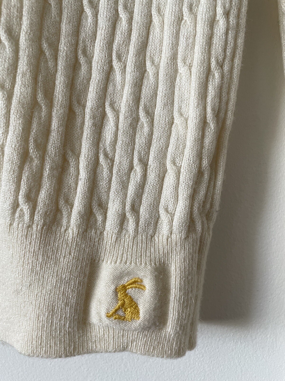 Picture 4 of 6