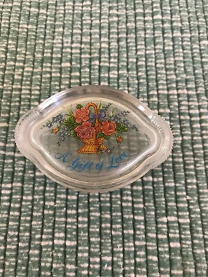 AVON ''A Gift of Love'' Trinket Box with Basket Flowers Top Lead Crystal Over 24%