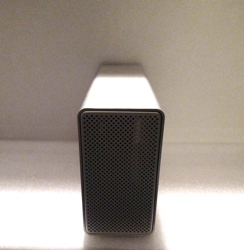 Placa de PC y conector Phantom Drives gris plata sin unidad de disco duro carcasa trasera dañada Foto 3 de 4