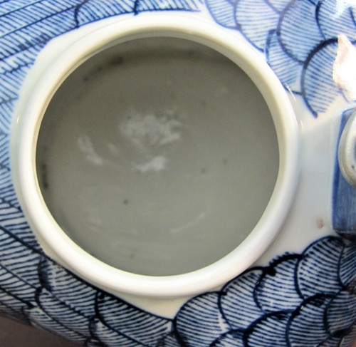 Decorative Duck Teapot & Lid Blue on White China Hand Painted 16 fl oz. - Picture 12 of 12