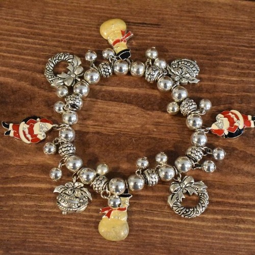 Very Cute Christmas Charm Bracelet eBay