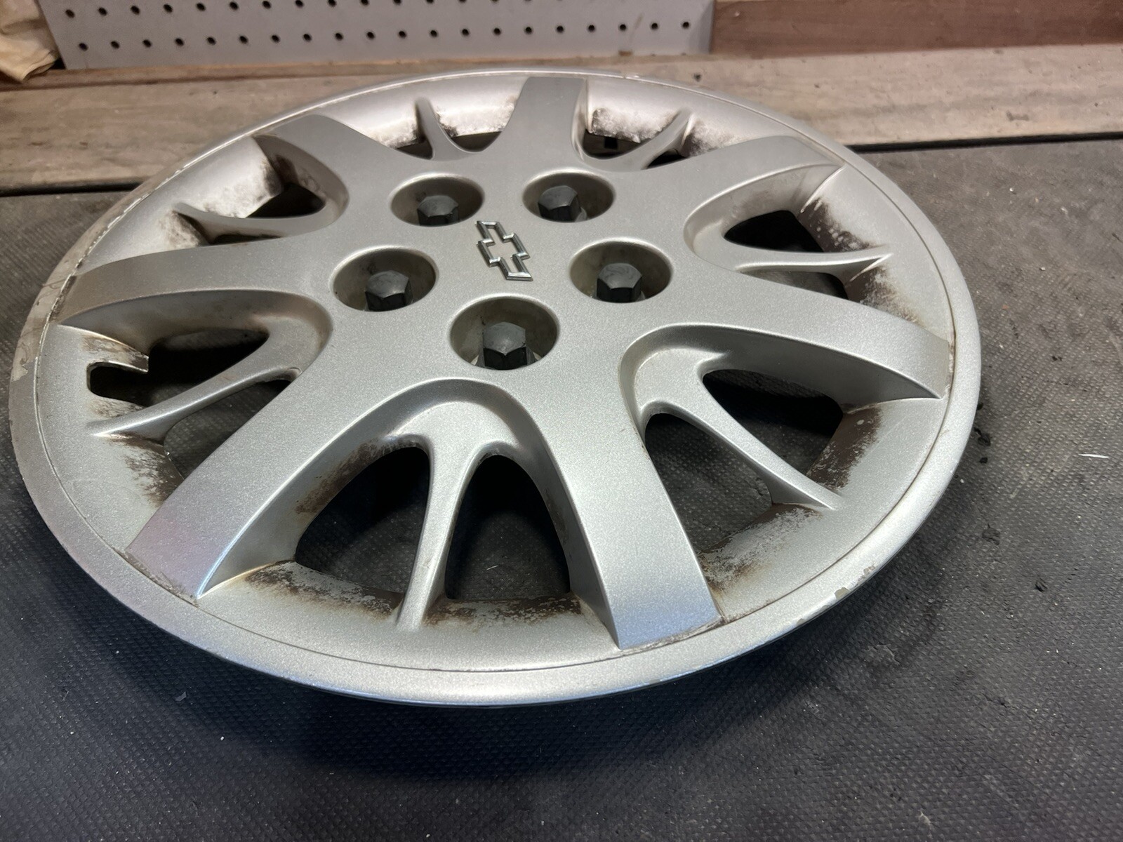 00 01 02 03 04 05 CHEVY IMPALA 16'' used wheel cover hubcap 3232a paint