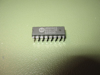 1 Stück - UM9092A (DP8392) DIP-16 Coaxial Transceiver Interface  - UMC UM-9092