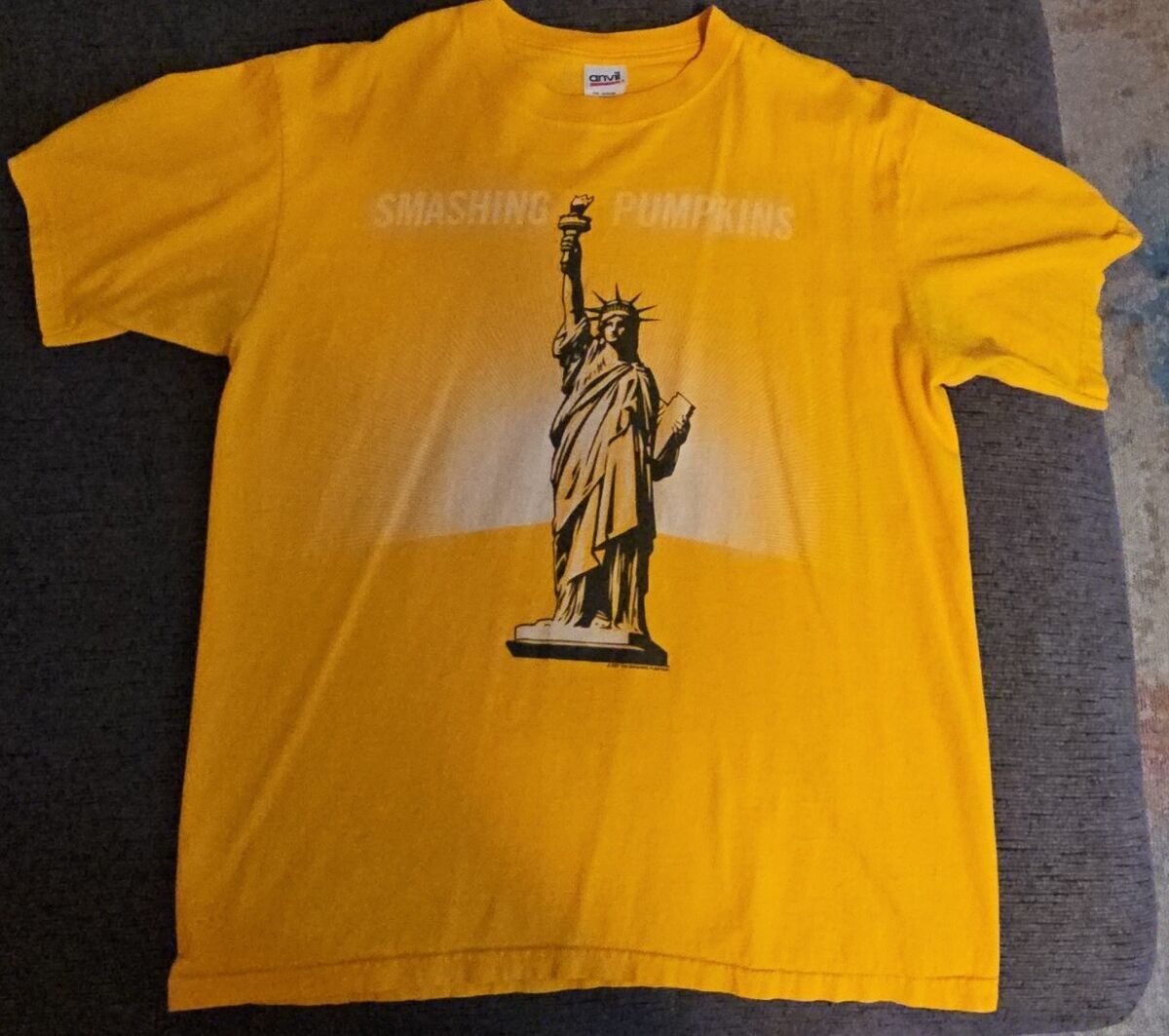 VERY RARE AUTHENTIC 2007 Smashing Pumpkins TOUR Men's Large VERY RARE AUTHENTIC 2007 Smashing Pumpkins TOUR Men's Large