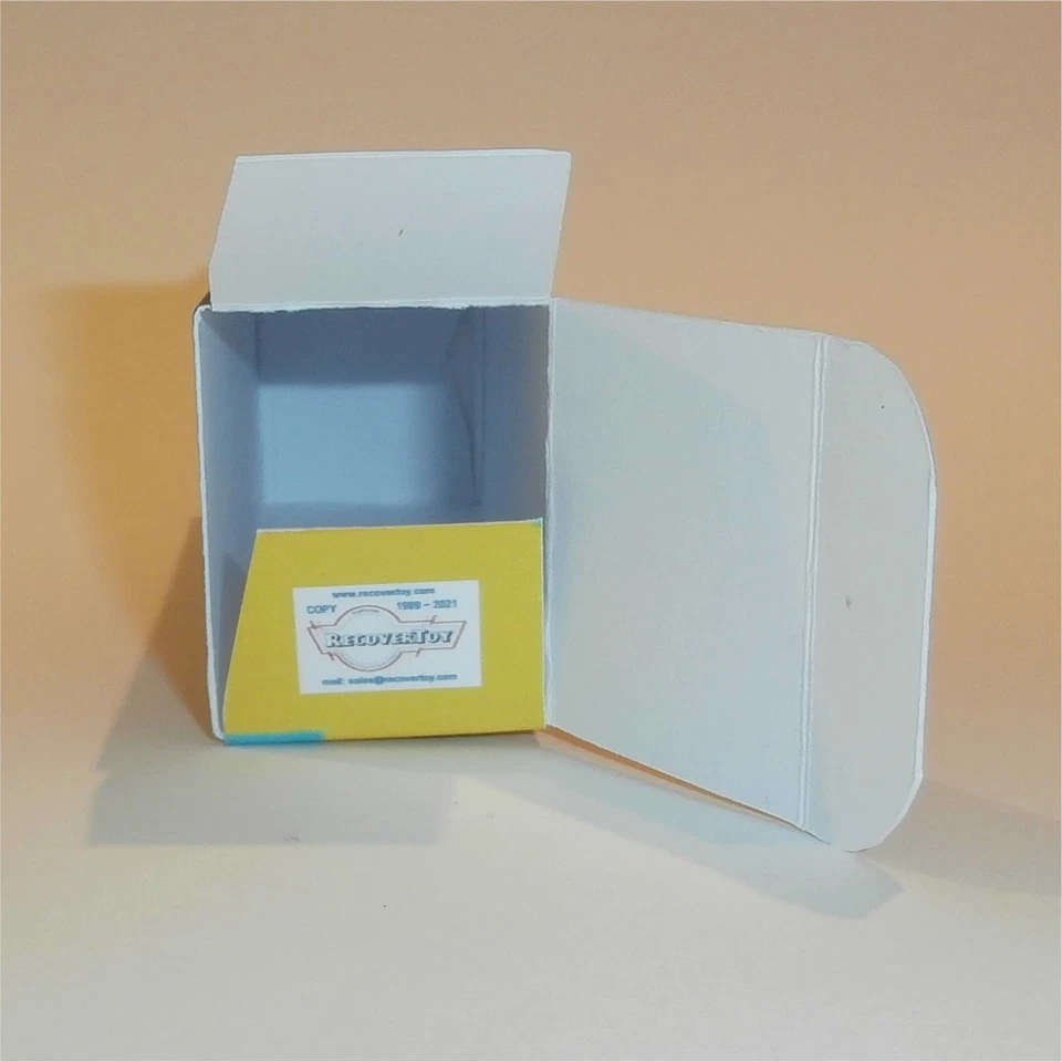 Corgi Toys 447 Ford Thames Walls Icecream Box with Tray and Figures - Image 4 of 4