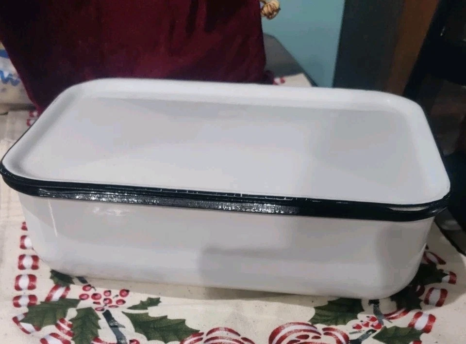 White Enamelware Refrigerator Storage Crisper Box Rectangle - Image 2 of 4