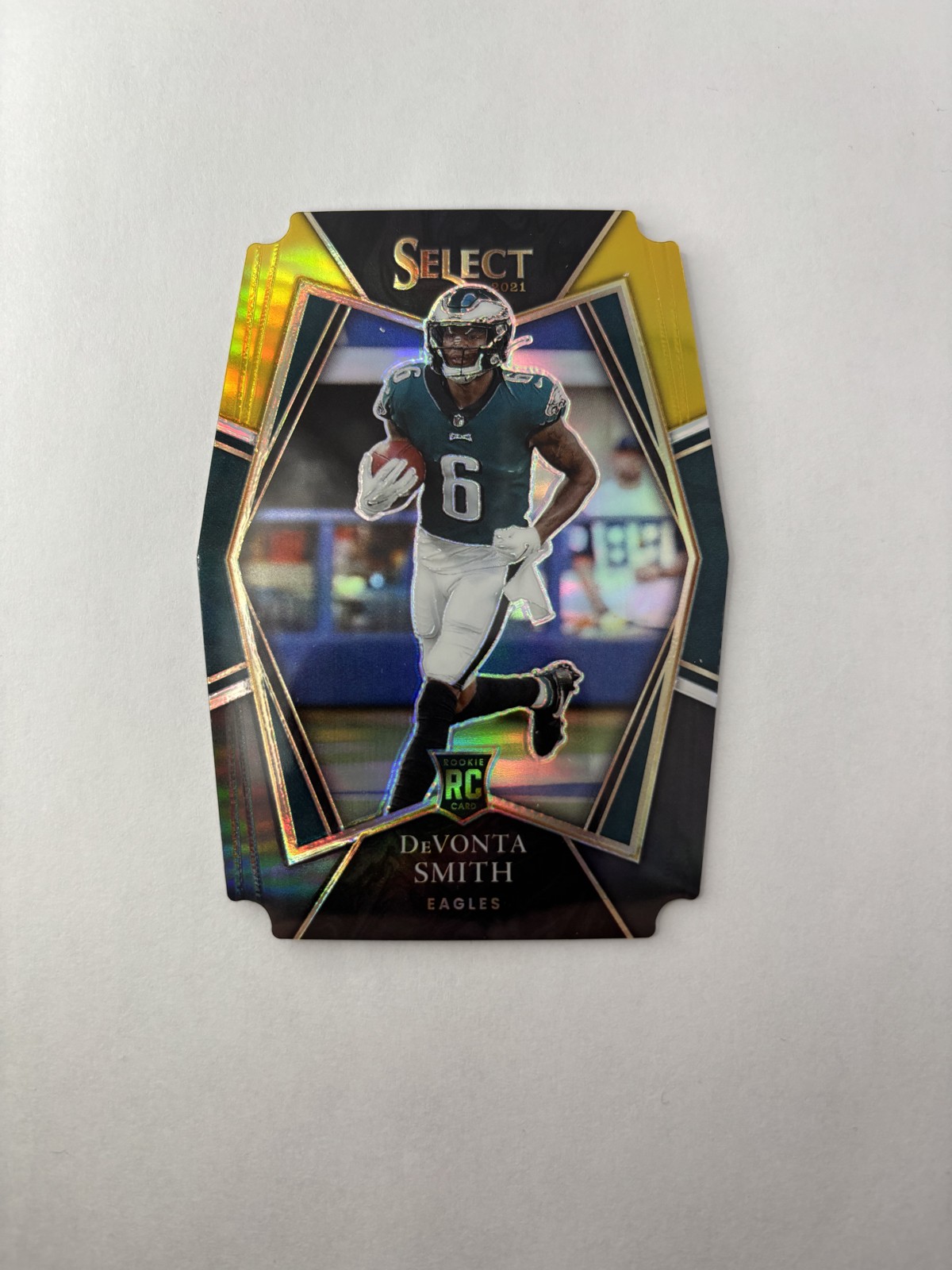 2021 Select Premier Level Devonta Smith 149 Black & Gold Prizm Die-Cut Rookie SP