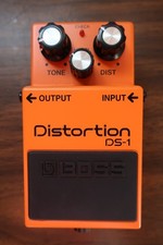 Boss DS-1 Pedale per chitarra elettrica effetto distorto anni 90 tono grunge molto pulito