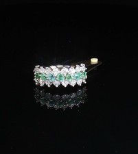 18ct White Gold, Emerald And Natural Diamonds Ring.