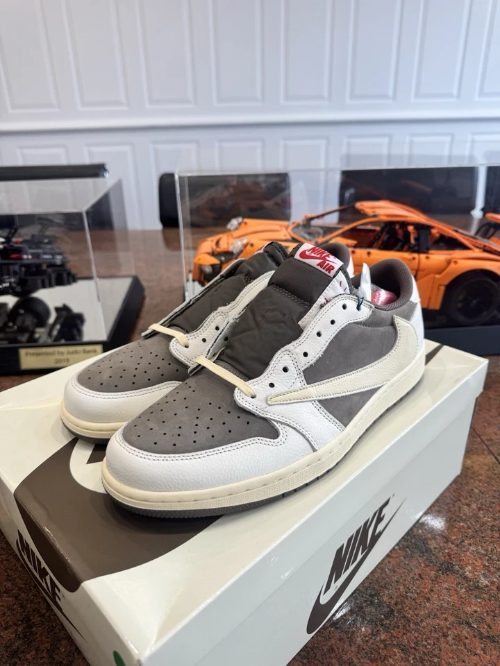 Jordan 1 Low OG x Travis Scott Reverse Mocha US12 ✅ In Hand Ready To Ship ✅ - Image 2 of 4