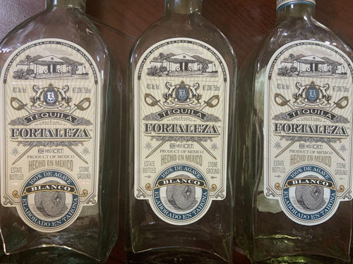 Juego de 3 Botellas Vacías Tequila Fortaleza Blanco Lotes 150/158/163 - sin lavar - Imagen 2 de 7