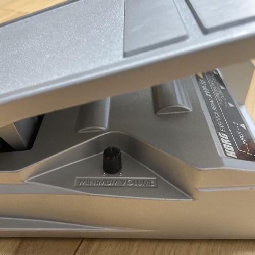 Korg XVP-10 Expression Pedal Volume Pedal footstool silver JP - Picture 3 of 3