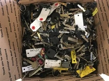 Large Lot of Cut Transponder and Metal Keys