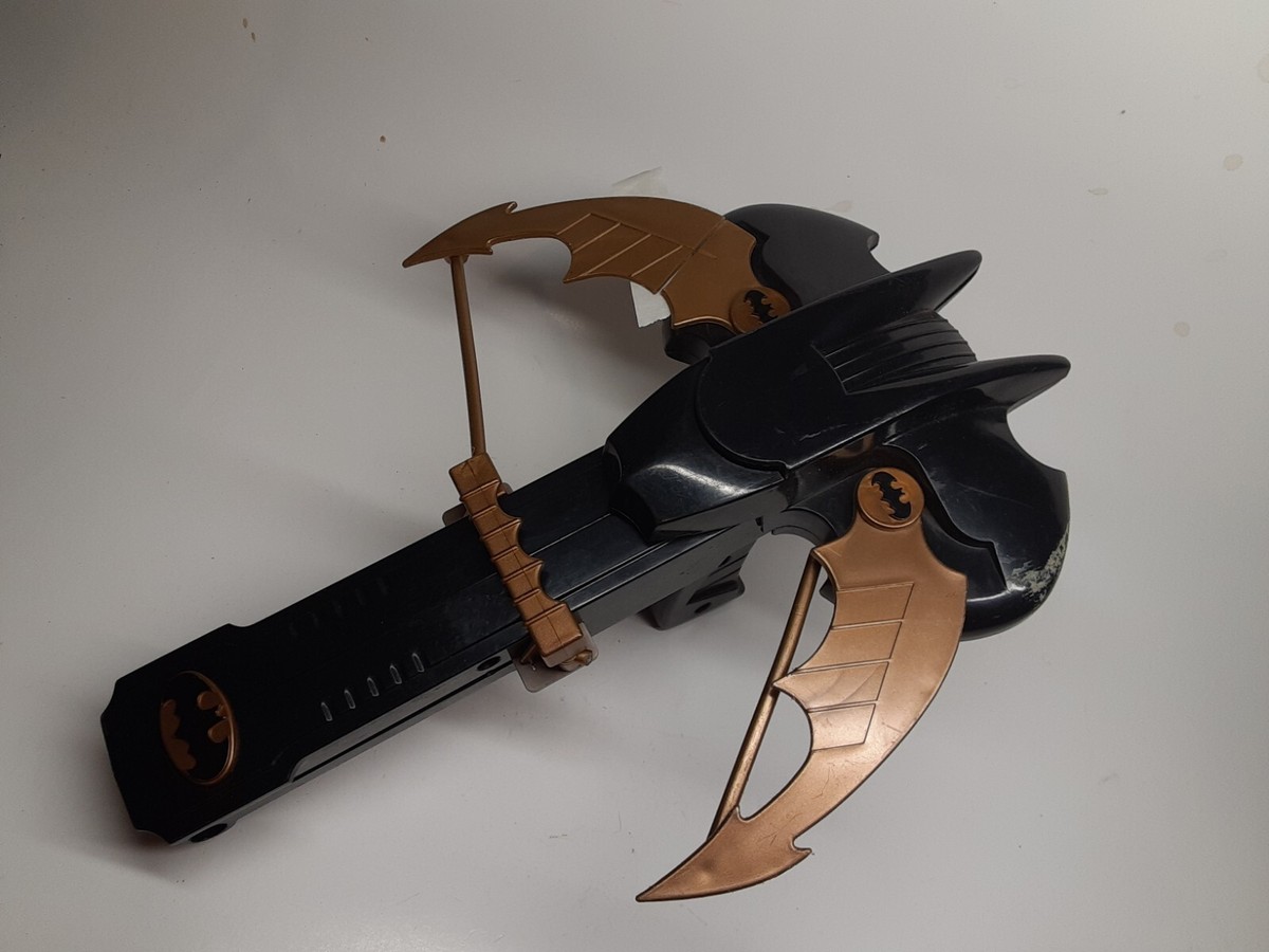 1990 Kenner Batman Crossbow vintage disc Launcher weapon toy