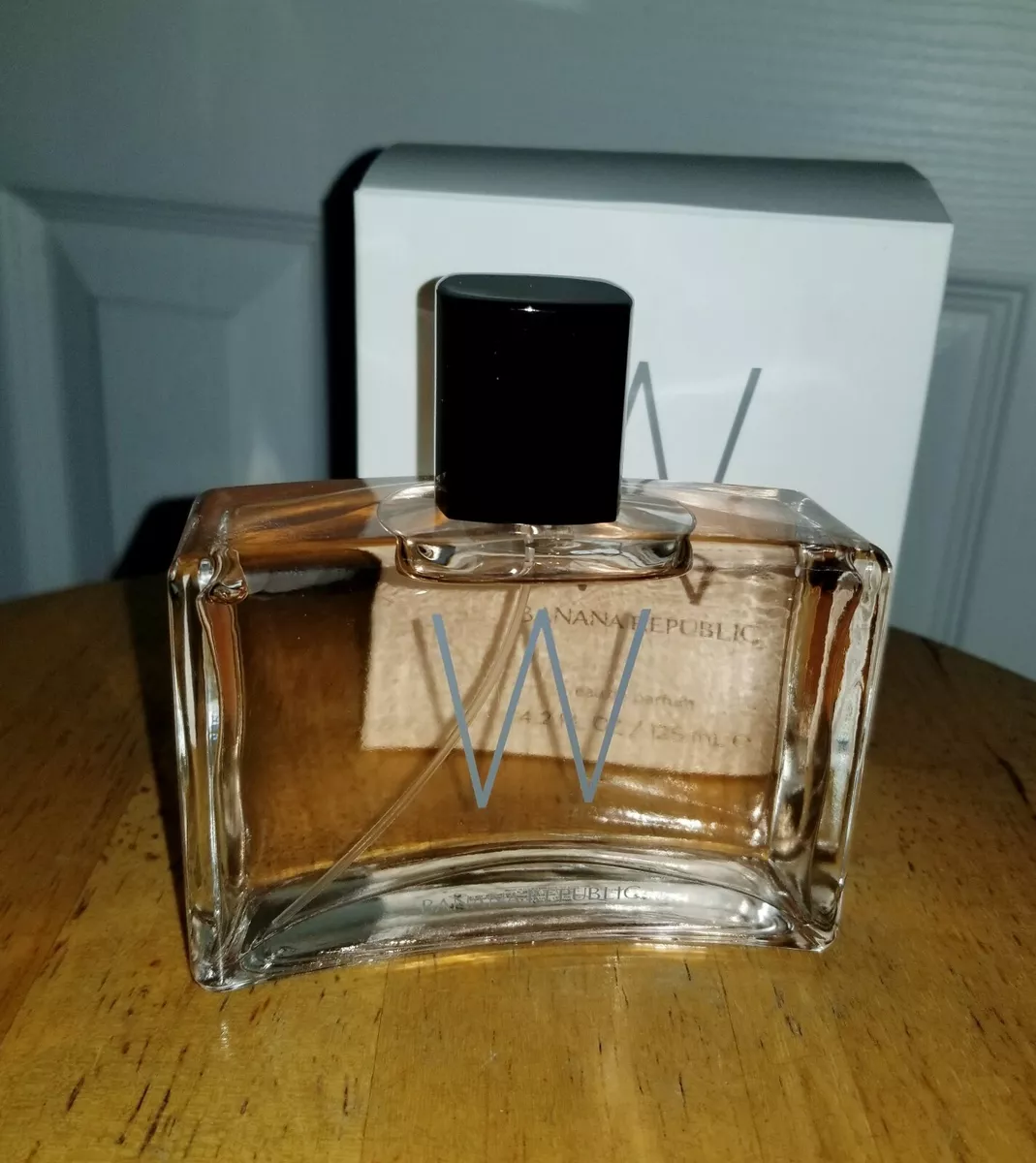 Banana Republic W by Banana Republic Eau De Parfum Spray 4.2 oz for Women