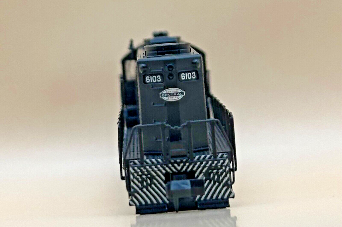 Life-Like Trains NYC GP20 Nゲージ　機関車　6103 NIB Vintage Life-Like Trains 7091 EMD GP-20 Loco New York Central