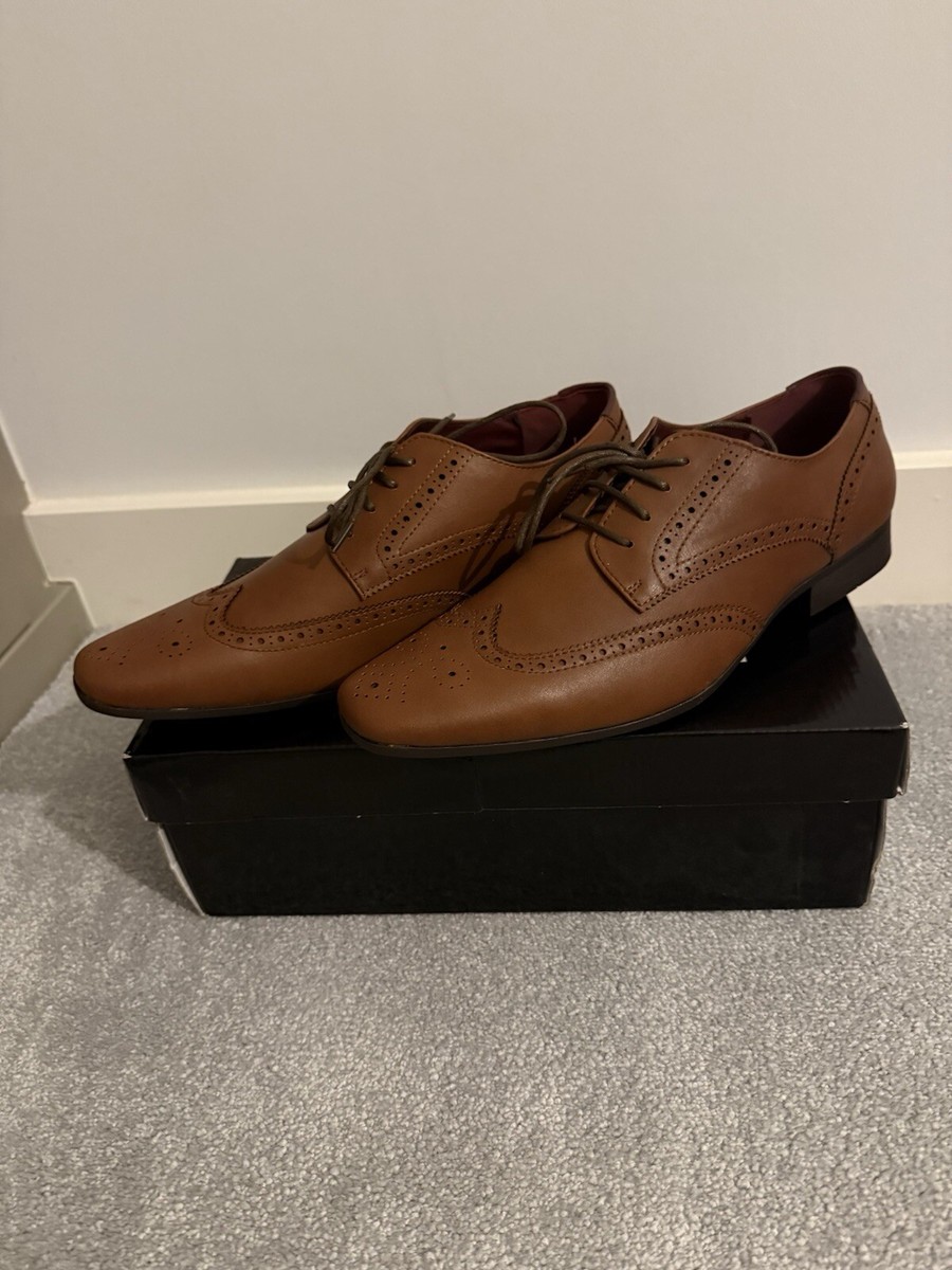 Brand New Smart Tan Coloured Shoes Size (EU 43) UK