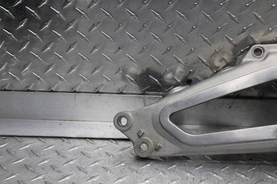 1982 YAMAHA VIRAGO 750 XV750 CONJUNTO DE SUPORTE 4X7-27442-00-00 4X7-27443-00-00 - Imagem 2 de 4