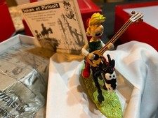 pixi Pirlouit Jouant De La