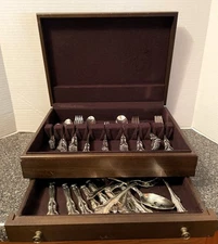 1847 Rogers Bros REMEMBERANCE Silver Plate Service For 8+ CHEST/Serving Pcs 78