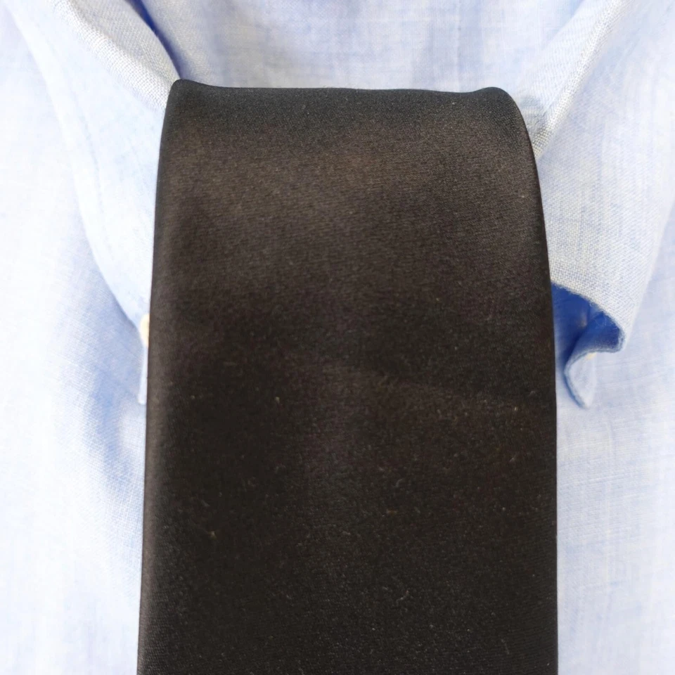 Corbata en el cuello negra tinta para hombre lisa medianoche gótico vestido traje boda esmoquin HOC Japón Foto 2 de 4