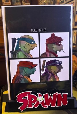 TMNT: I LIKE TURTLES GORILLAZ HOMAGE EMBOSSED SPOT FOIL LIMITED  25 : BLIND BAG.