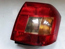 TOYOTA COROLLA Verso E12 Rücklicht hinten links 8155002140 KOITO0251 25472896