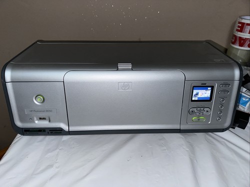 HP Photosmart 8050 Digital Photo Inkjet Printer. - Picture 4 of 8