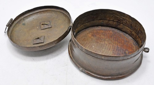Antique Brass Chapati Bread Box Original Old Hand Crafted Engraved - Picture 6 of 7
