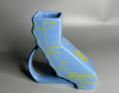 Vintage ceramic pottery vase The Westin Bonaventure Los Angeles souvenir