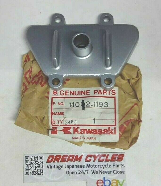NOS GENUINE KAWASAKI 11012-1193 REED VALVE CAP SILVER KZ550