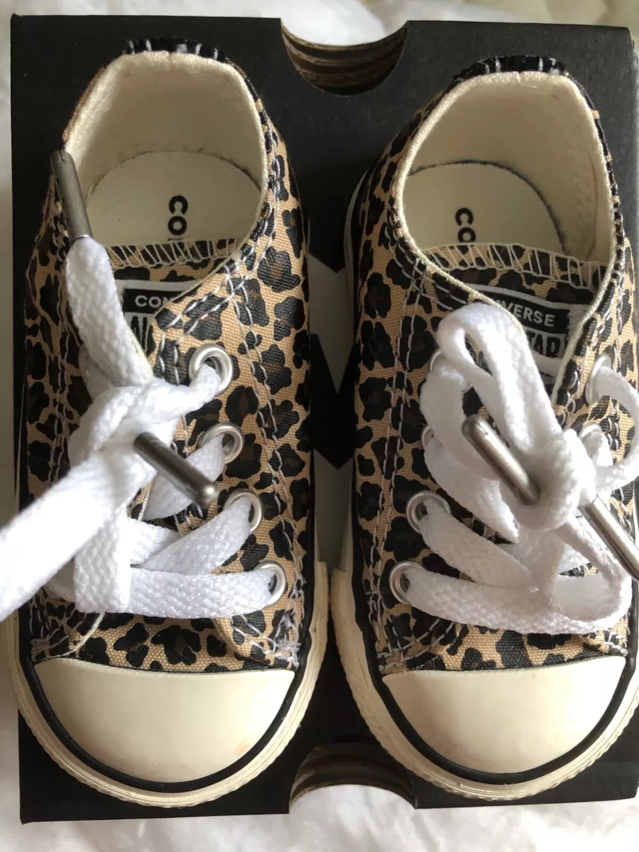 Infant leopard hotsell converse
