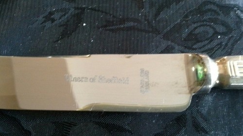 SET OF 6 VINERS VINTAGE WINDSOR PATTERN DESSERT KNIVES SILVER PLATED HANDLES - Picture 5 of 8